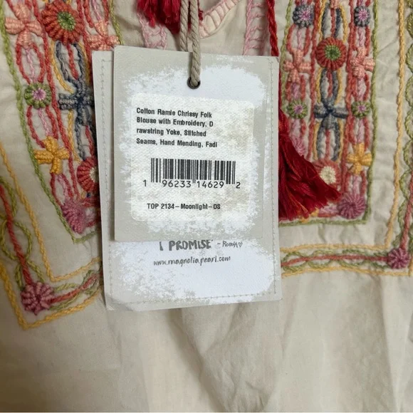 Magnolia Pearl Embroidered Chrissy Folk Blouse 2134 in Moonlight - Picture 10 of 14